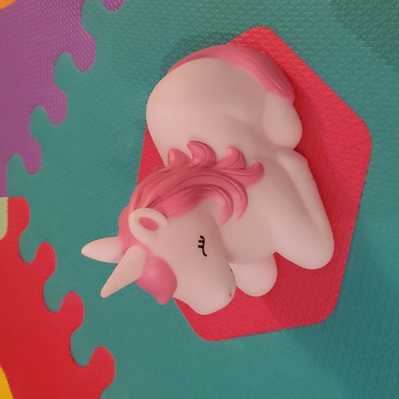 Light up plastic unicorn  by sass & belle by rjb stone - Picture 3 of 6